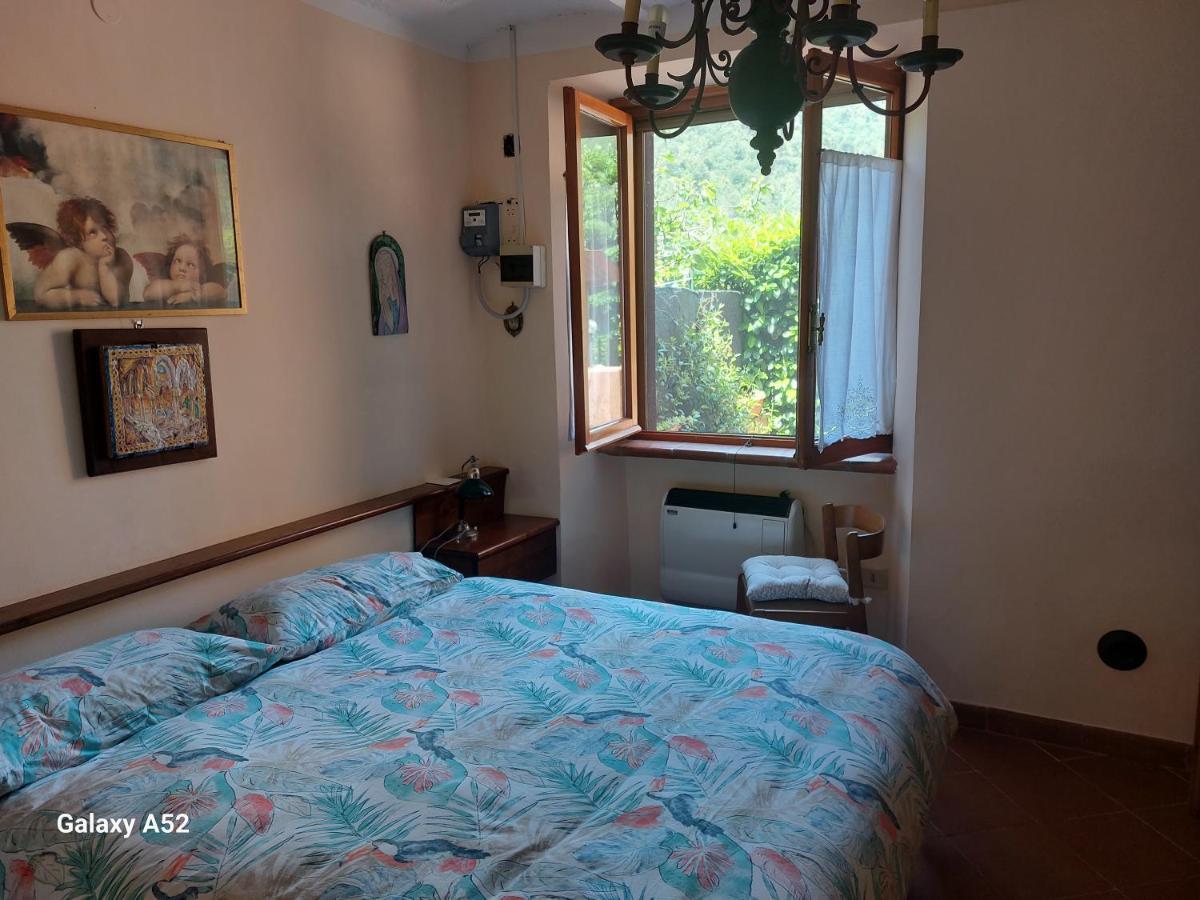 Apartamento Al Lago Nel Verde Piediluco Exterior foto