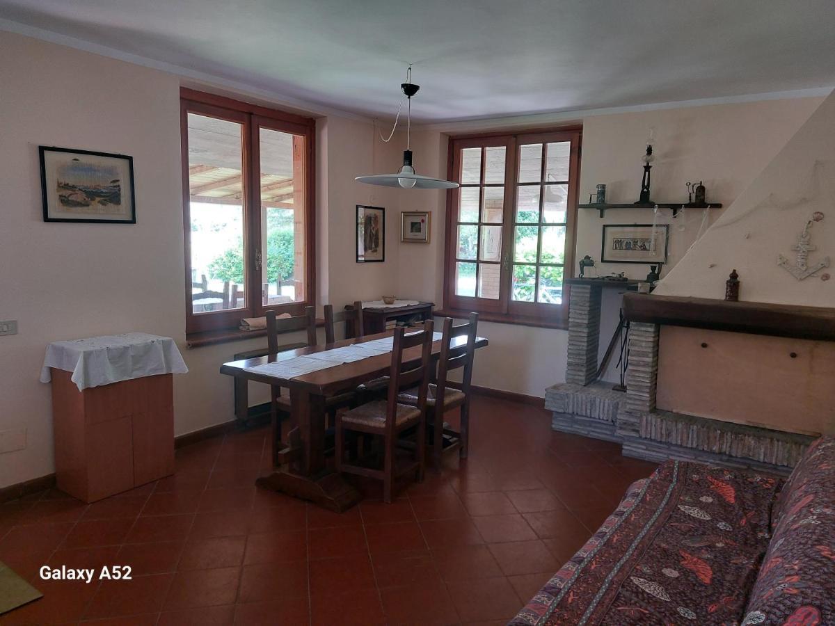 Apartamento Al Lago Nel Verde Piediluco Exterior foto